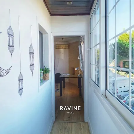 Lägenhet The Ravine House